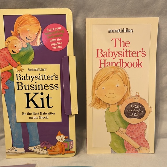 American Girl Library - Babysitters Business Kit - Picture 2 of 7